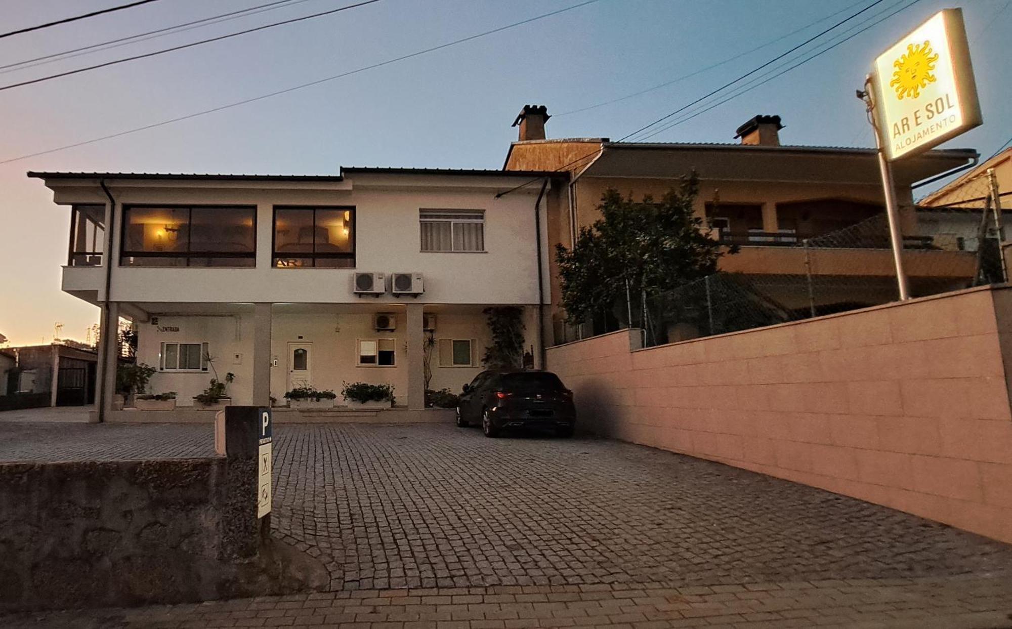 Alojamento Ar E Sol 吉马良斯 外观 照片